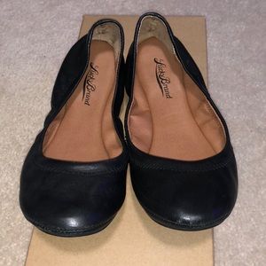 Lucky Brand Black Flat!